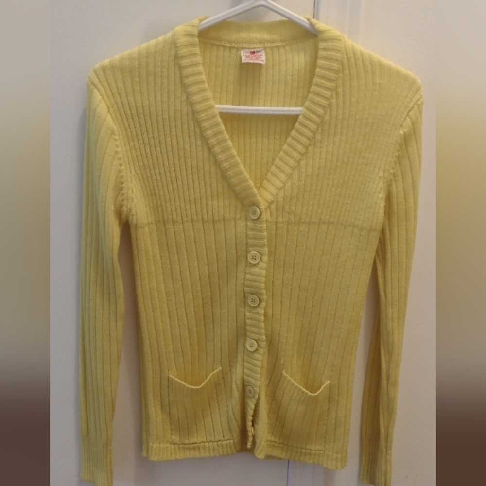 Leon Levin cardigan size M